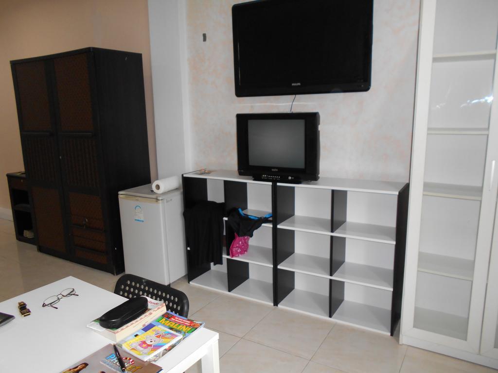 Da Puccio Rawai Guesthouse Luaran gambar